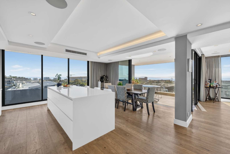 3 Bedroom Property for Sale in Green Point Western Cape